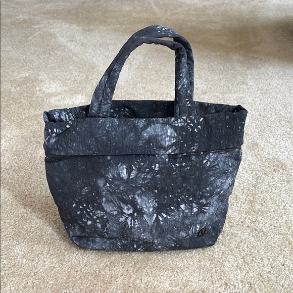 Lululemon On My Level Small Tote Micro Ink Vapor Ice Grey Multi Tie Dye - Picture 5 of 8